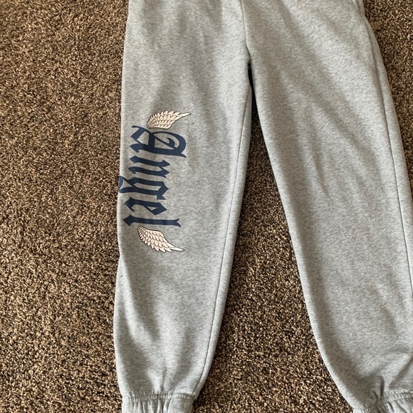 Hearts Collective Sweatpants Fleece Angel Wings Graphic Workout Comfy Y2k Size L - Picture 2 of 12